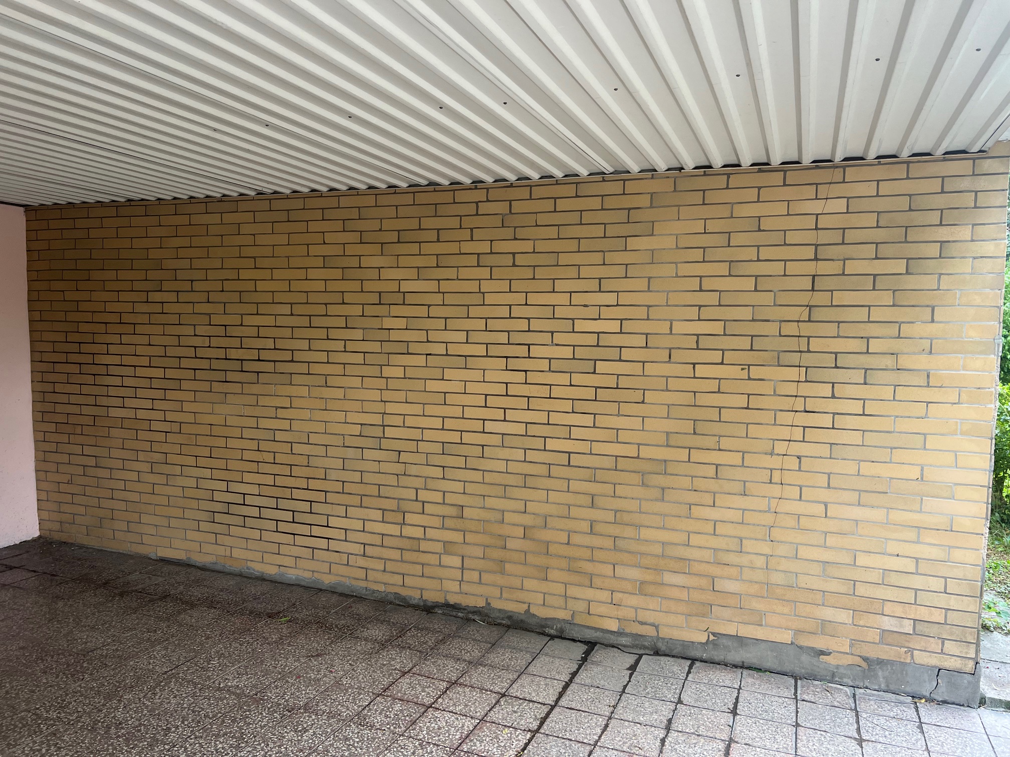 Pajorova 10 - po odstránení grafitov